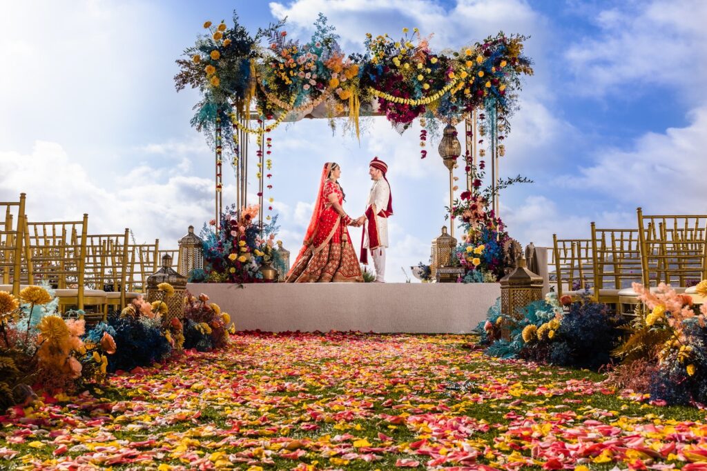 colorful-mandap-lin-jirsa-1024×683